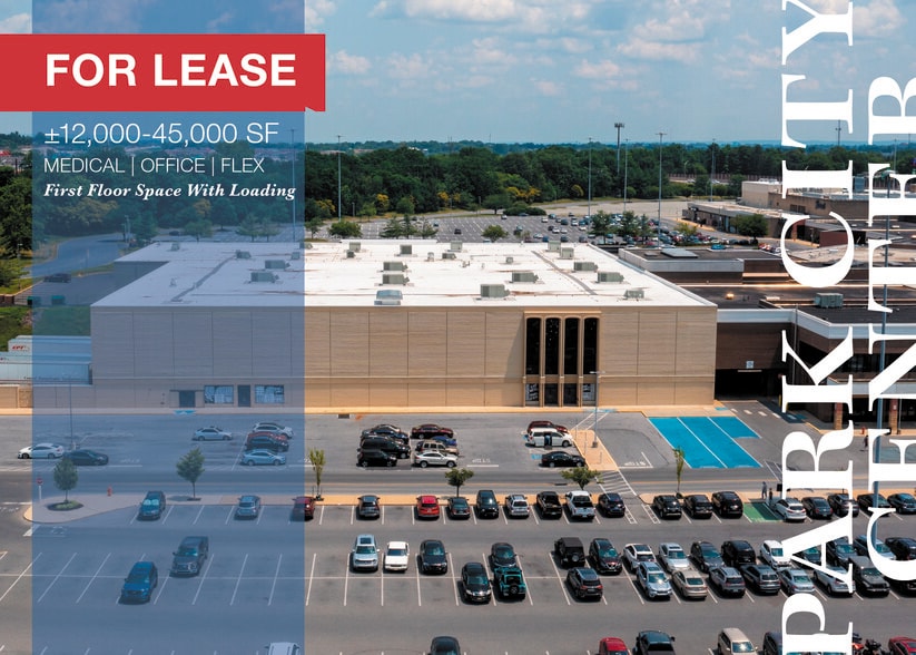 142 Park City Ctr, Lancaster, PA à louer - Photo du bâtiment - Image 2 de 12