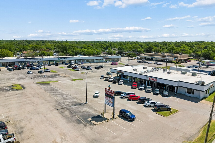 9888 Ferguson Rd, Dallas, TX à louer - Photo du bâtiment - Image 2 de 5