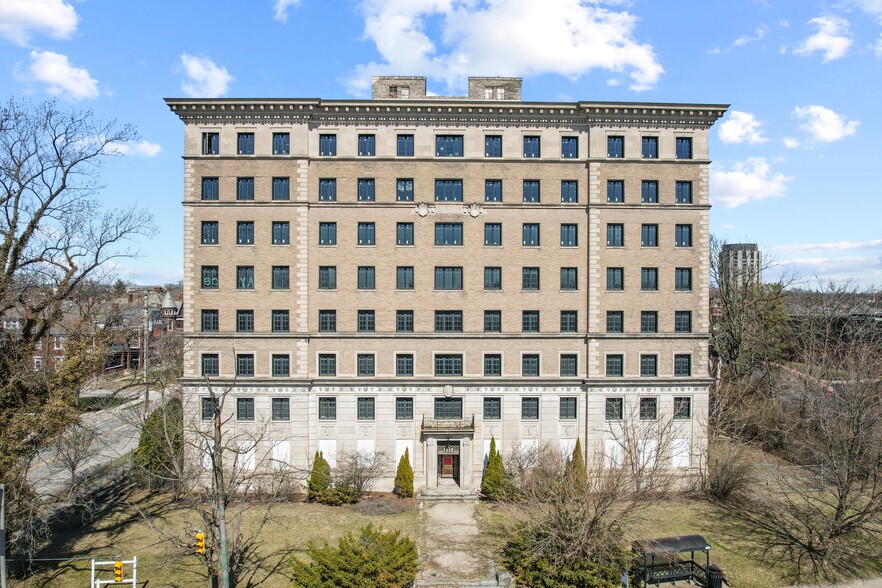 1312 E Broad St, Columbus, OH for sale - Building Photo - Image 1 of 77