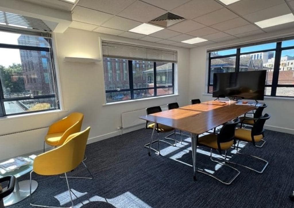 Walnut Tree St, Guildford, SRY GU1 4UL - Unit 3 - - Interior Photo - Image 2 of 3