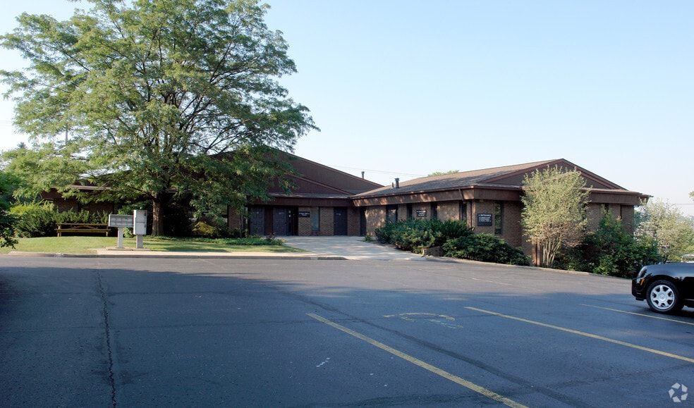 1515 Portage St NW, Canton, OH for lease - Building Photo - Image 2 of 5