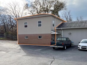 1880 W Mason Ave, York, PA for lease Interior Photo- Image 2 of 6