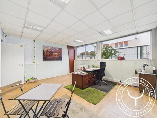 Plus de détails pour Bureau à louer