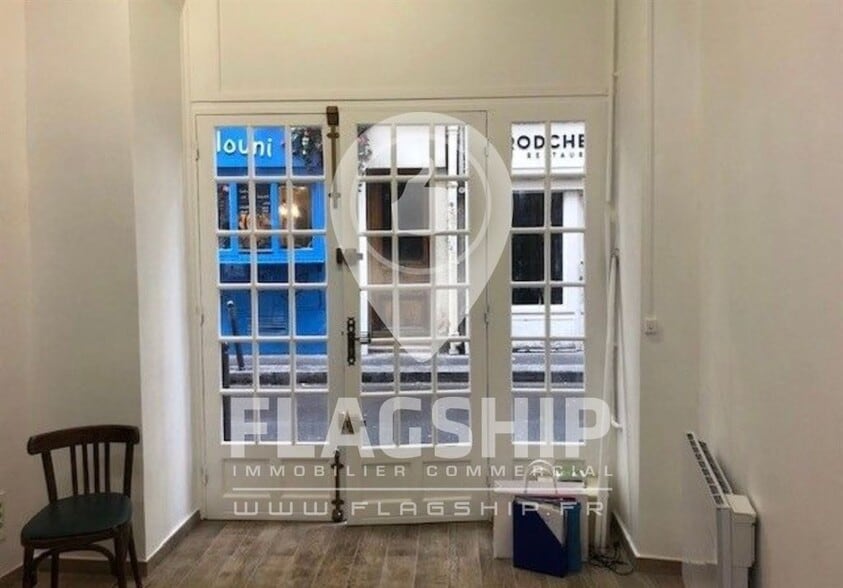 Retail in Paris for lease - Building Photo - Image 3 of 8