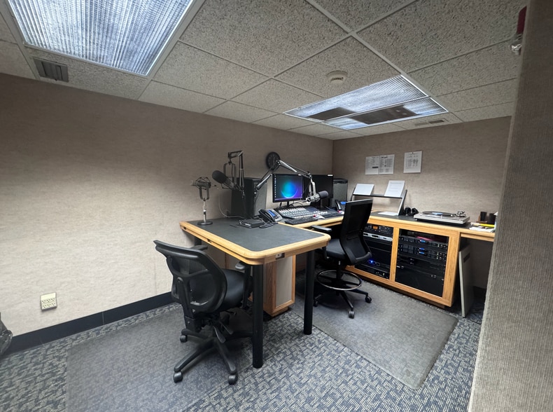 45 Fisher Ave, East Longmeadow, MA for sale - Building Photo - Image 3 of 6