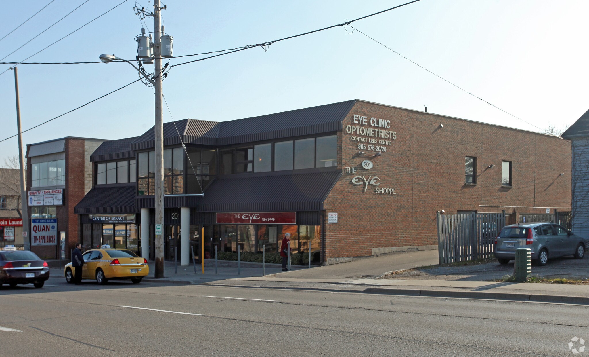 201 King St W, Oshawa, ON à vendre Photo principale- Image 1 de 1