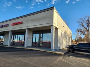 3800 W 44th Ave, Denver, CO à louer Photo intérieure- Image 1 de 2