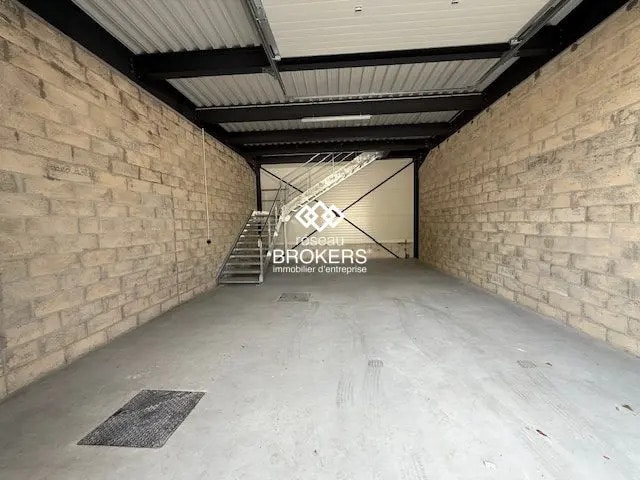 Industrial in Épinay-sur-Seine for lease - Interior Photo - Image 1 of 2