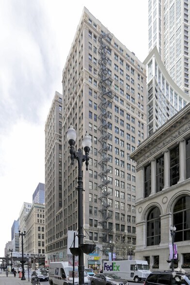 111 N Wabash Ave, Chicago, IL à vendre - Photo du bâtiment - Image 3 de 83