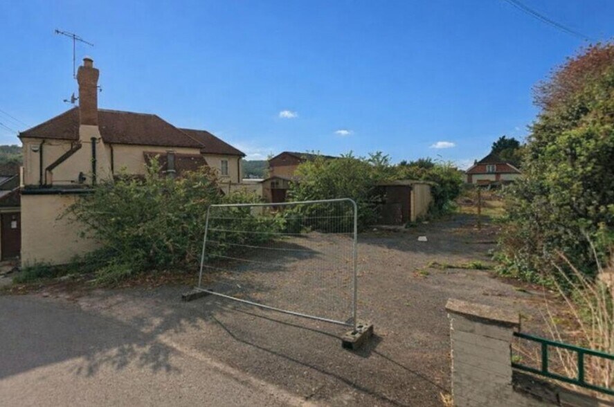 5 Derehams Ln, High Wycombe à vendre - Photo du bâtiment - Image 2 de 12