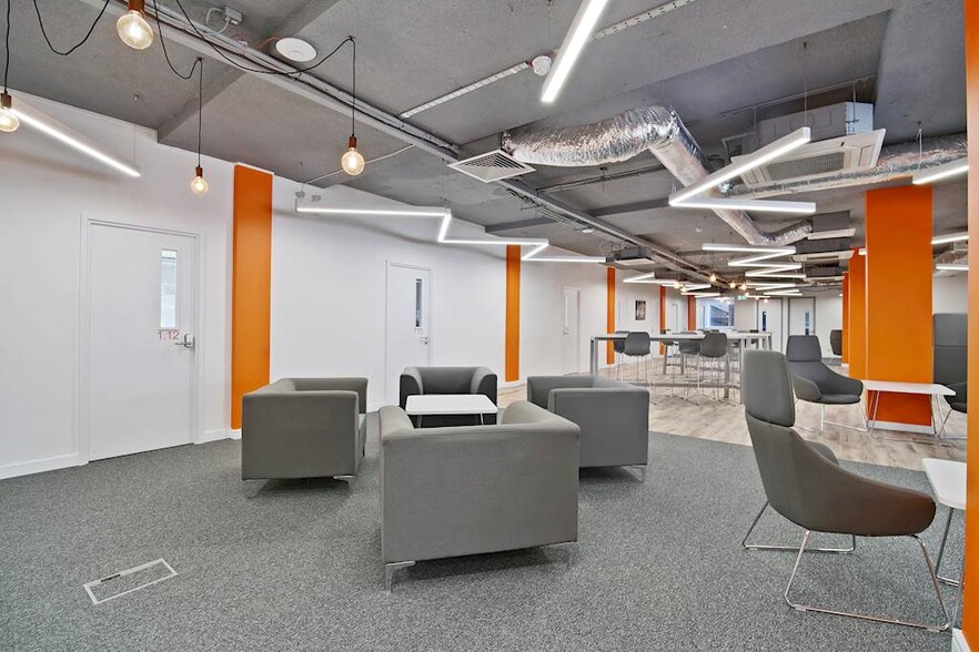 168 Fulham Rd, London for lease - Interior Photo - Image 1 of 11