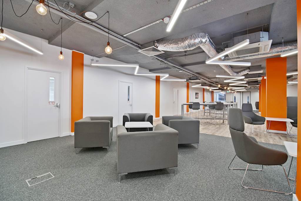 168 Fulham Rd, Londres à louer Photo intérieure- Image 1 de 12