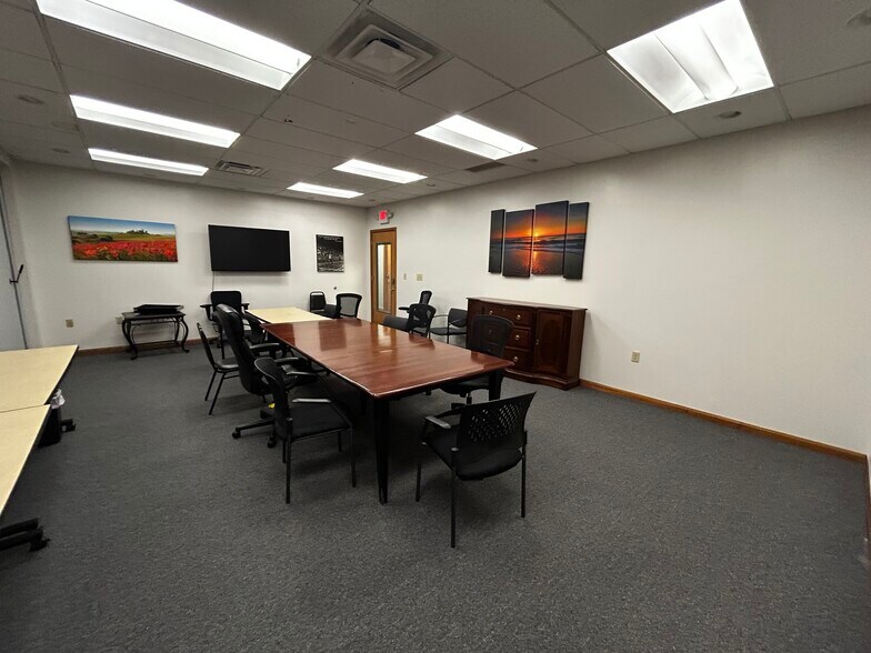 137 Commerce Park Dr, Westerville, OH à louer - Photo du bâtiment - Image 3 de 7