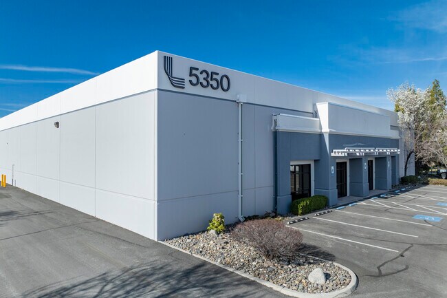 Plus de détails pour 1312 Capital Blvd, Reno, NV - Industriel à louer