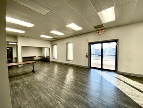 1523-1529 Cliff Gookin Blvd, Tupelo, MS for lease Interior Photo- Image 2 of 14