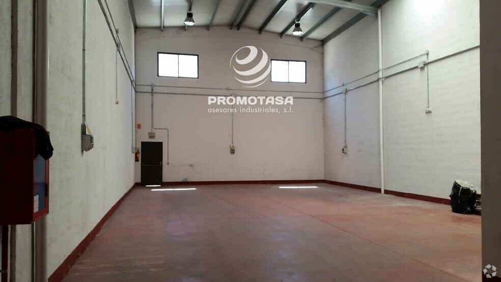 Calle la Fresadora, 8, Rivas-Vaciamadrid, Madrid for lease - Building Photo - Image 3 of 7