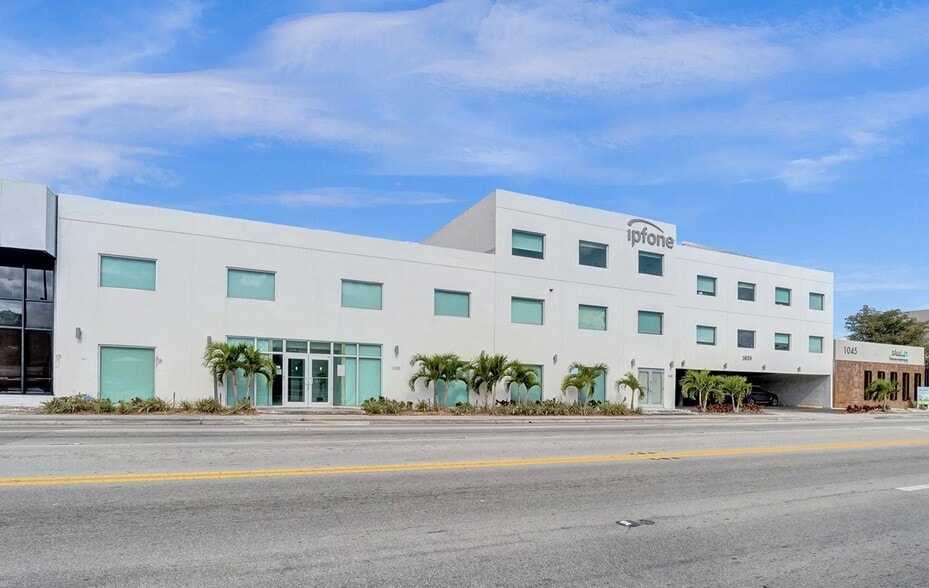1005 NE 125th St, North Miami, FL for lease - Building Photo - Image 2 of 11