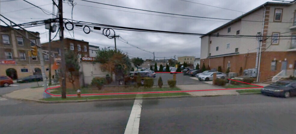 200-208 Trumbull St, Elizabeth, NJ à louer - Photo du bâtiment - Image 2 de 2