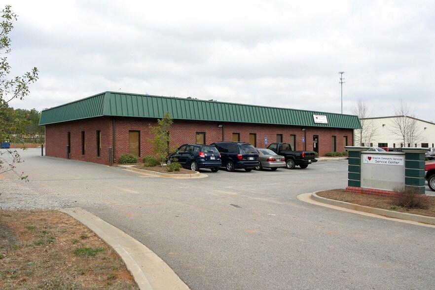 382 Senoia Rd, Tyrone, GA à louer - Photo du bâtiment - Image 3 de 4