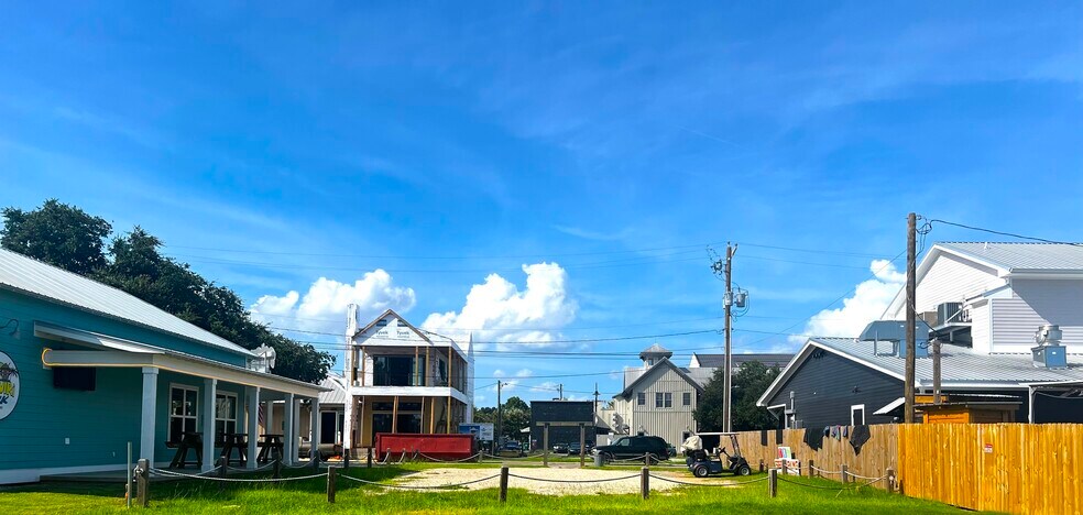 104 Court St, Bay Saint Louis, MS for sale - Building Photo - Image 3 of 4