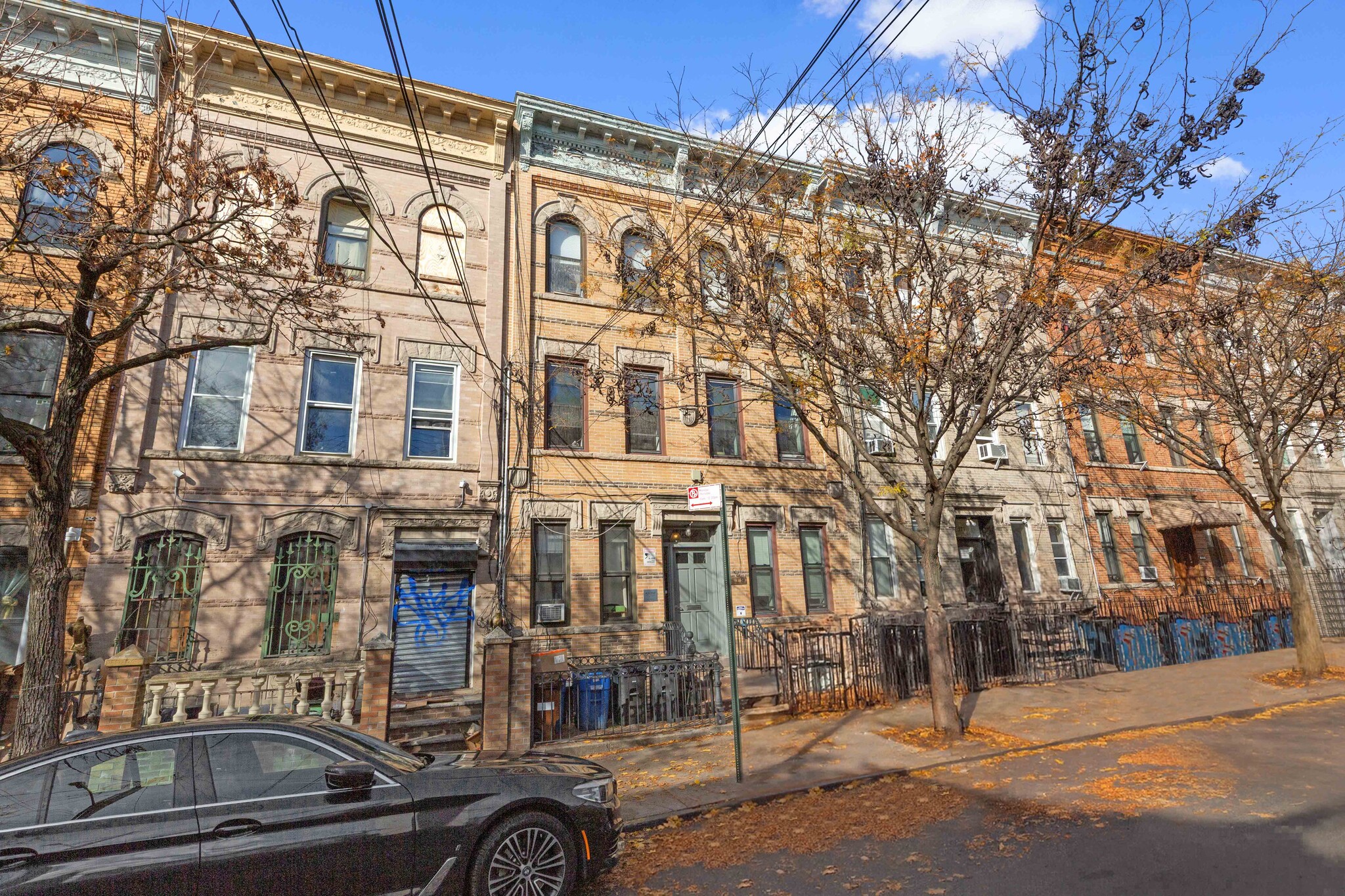 319 Menahan St, Brooklyn, NY for sale Building Photo- Image 1 of 7
