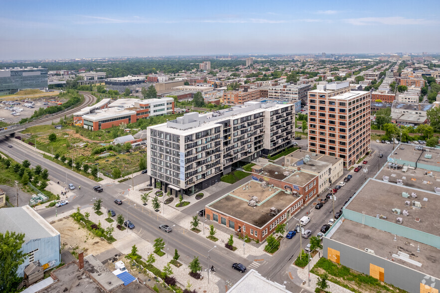 439 Av Thérèse-Lavoie-Roux, Montréal, QC for lease - Aerial - Image 2 of 6