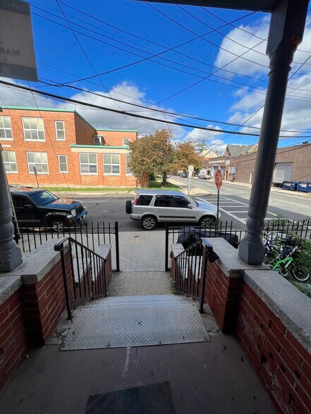 47 N Bleeker St, Mount Vernon, NY à vendre - Photo du bâtiment - Image 3 de 23