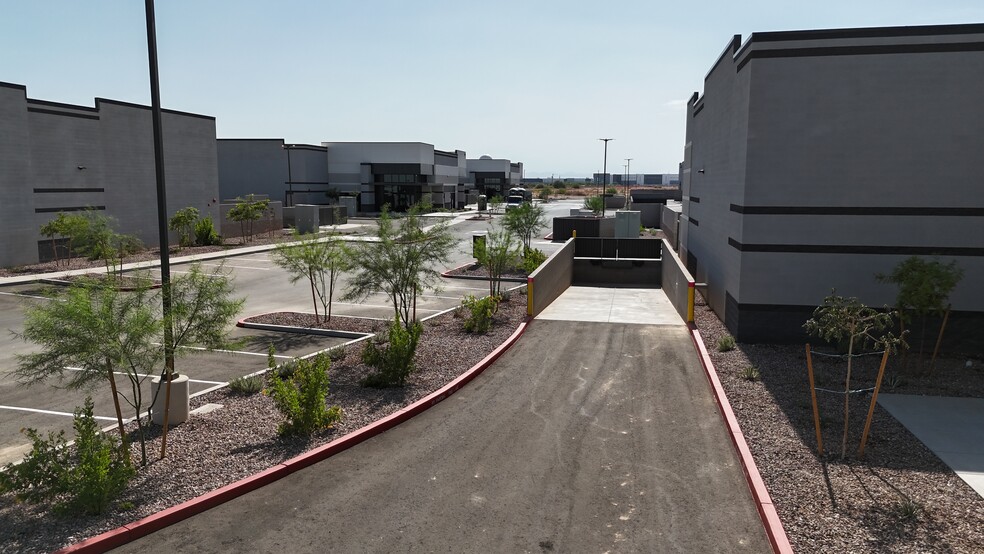 7320 E Pecos Rd, Mesa, AZ for sale - Building Photo - Image 3 of 13