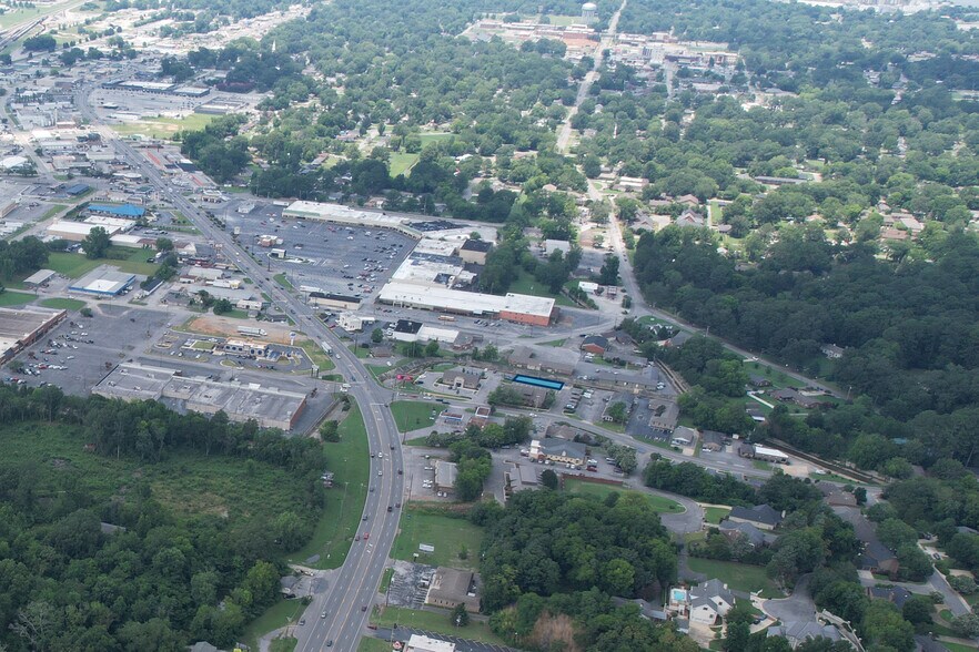 1316C Stratford Rd, Decatur, AL à vendre - Photo du bâtiment - Image 2 de 8