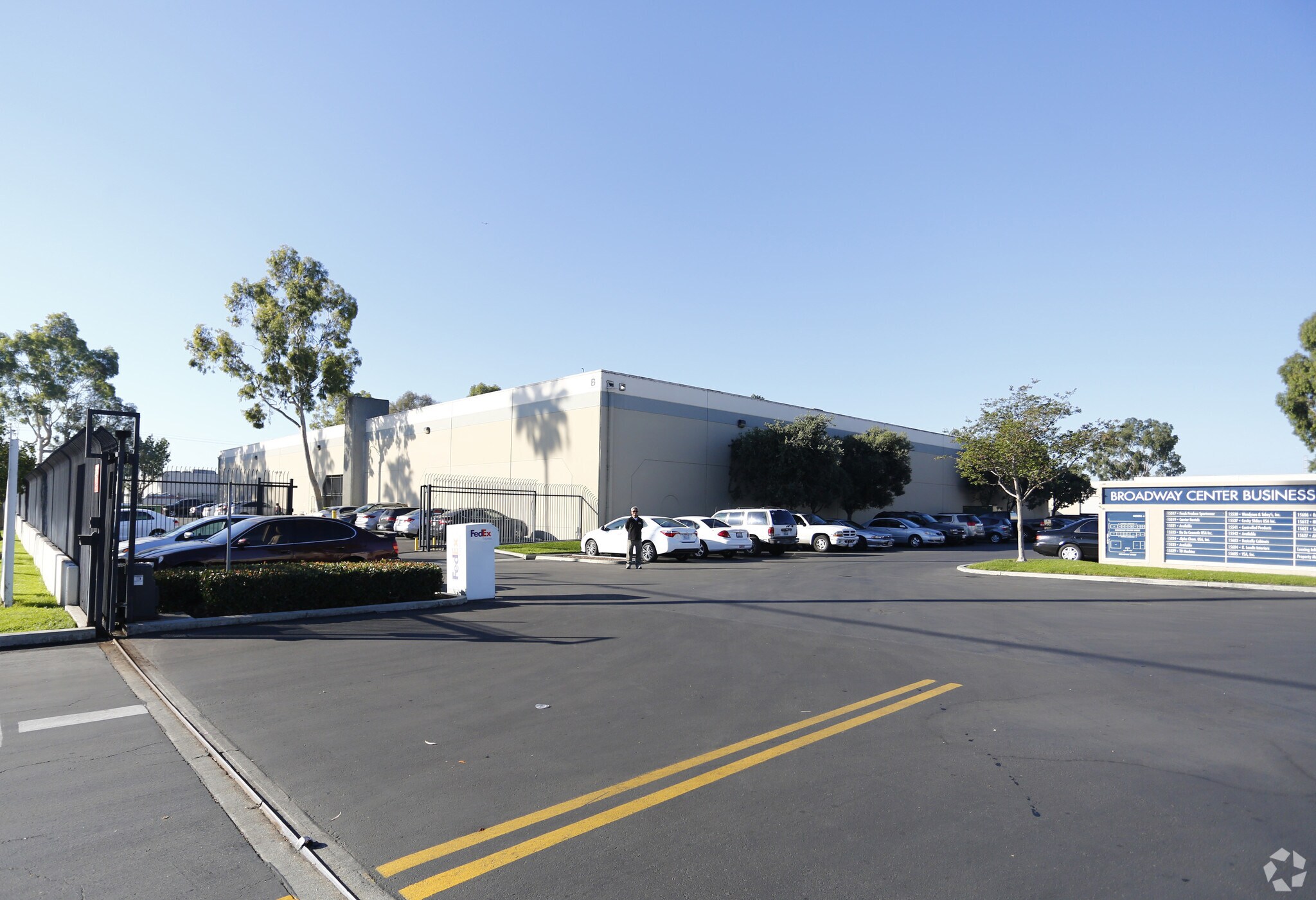 15522-15622 Broadway Center St, Gardena, CA for lease Primary Photo- Image 1 of 6