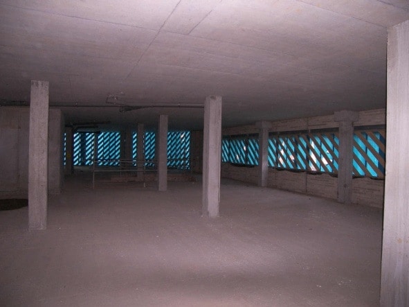 14 Triangle Rd, London for lease - Interior Photo - Image 2 of 5