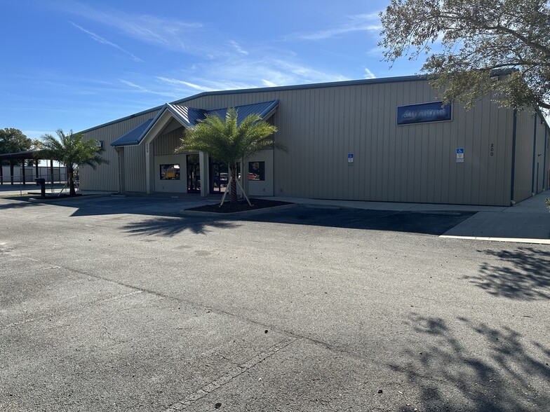 200 NE Commercial Cir, Keystone Heights, FL for lease - Building Photo - Image 3 of 36