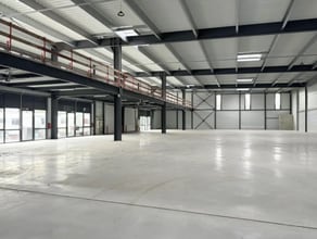 Avenue Du Gros Chene, Éragny for lease Interior Photo- Image 1 of 12