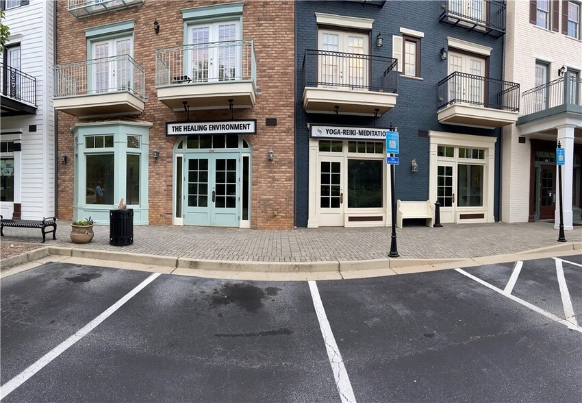 1675 Cumberland Parkway - Unit 202-203-Bld 200, Smyrna, GA à vendre - Photo du bâtiment - Image 2 de 18