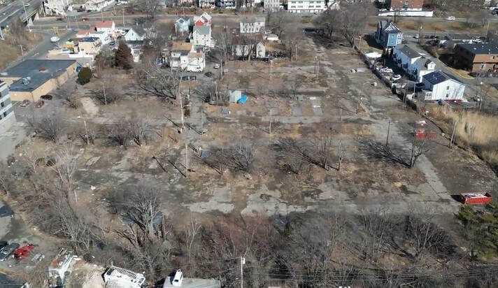 418 Revere Beach Pky, Revere, MA à louer - Photo du bâtiment - Image 2 de 4