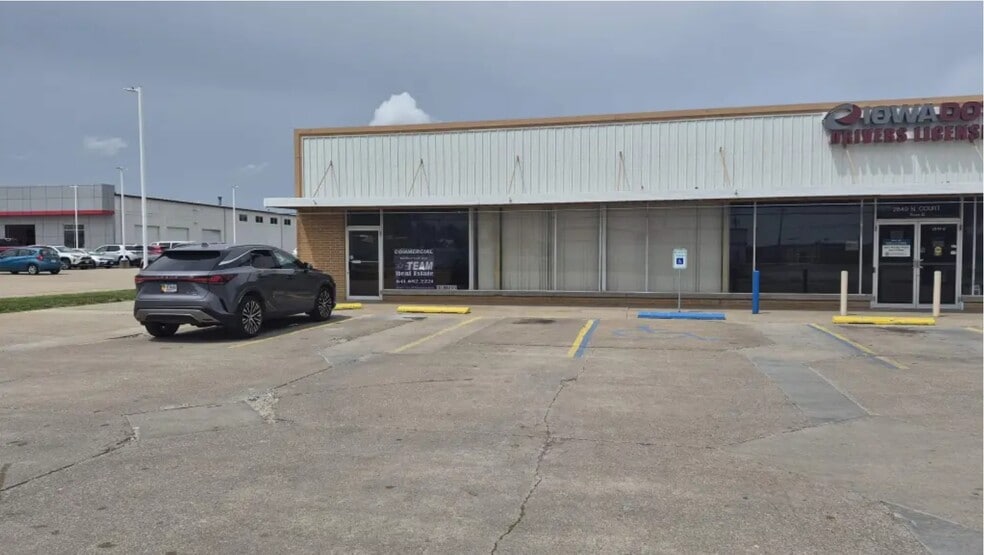 2849 N Court St, Ottumwa, IA for lease - Primary Photo - Image 1 of 15
