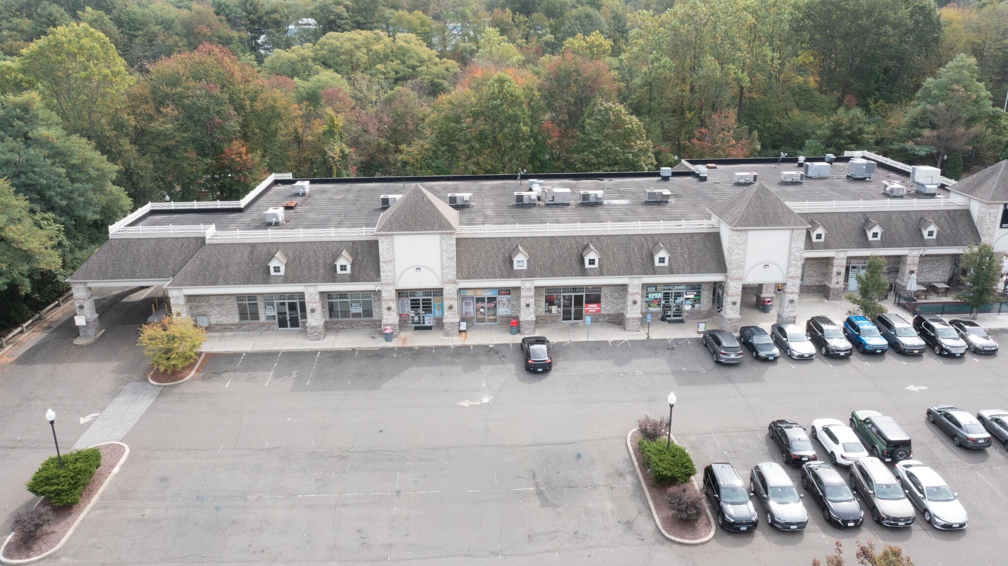 350 Bridgeport Ave, Shelton, CT for lease Building Photo- Image 1 of 1
