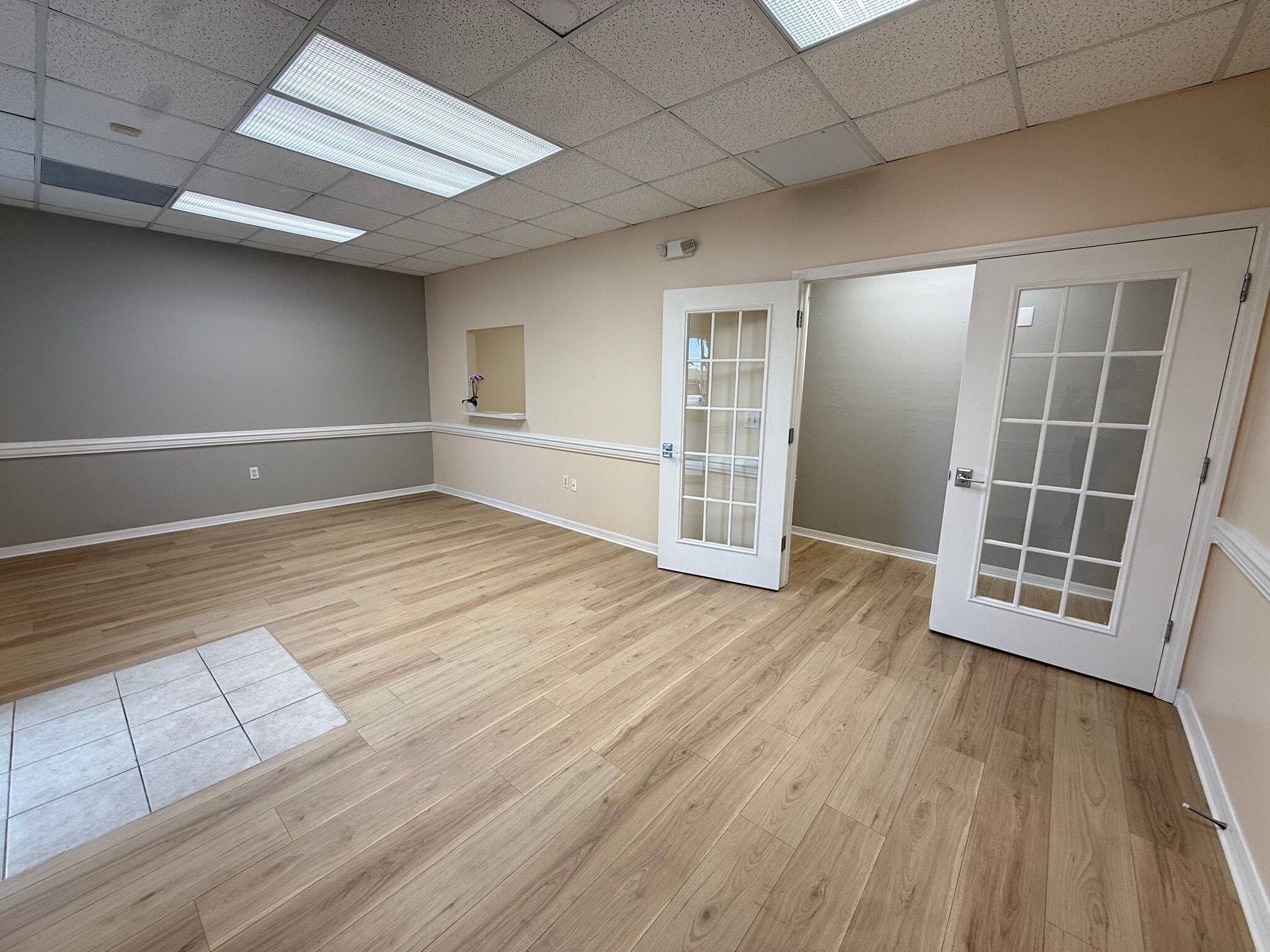 8931 Conference Dr, Fort Myers, FL à louer Photo intérieure- Image 1 de 3