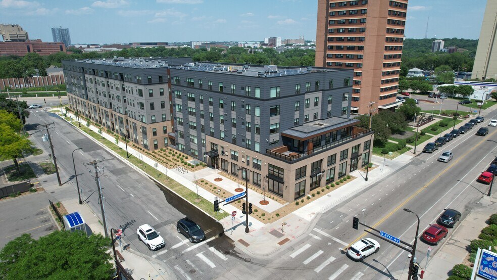901 27th Ave S, Minneapolis, MN à louer - Photo du bâtiment - Image 3 de 3