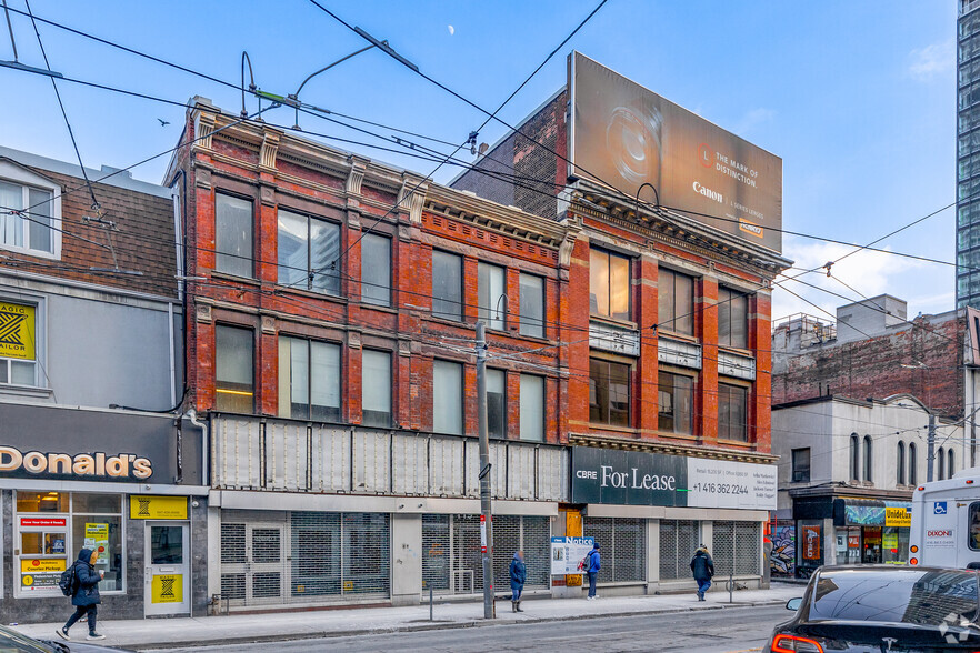 119 Church St, Toronto, ON for lease - Building Photo - Image 2 of 4