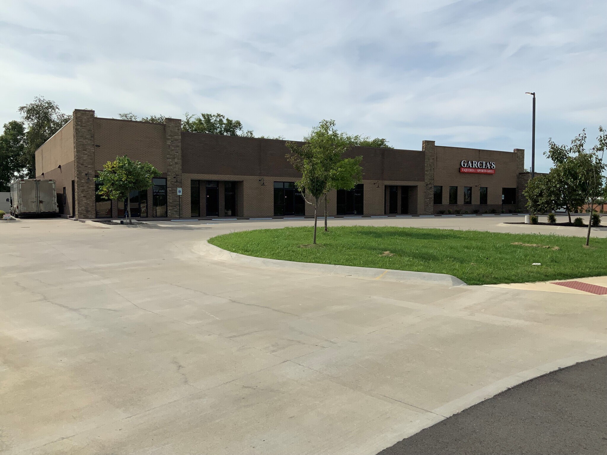 971 Memory Ln, Gallatin, TN for lease Primary Photo- Image 1 of 11