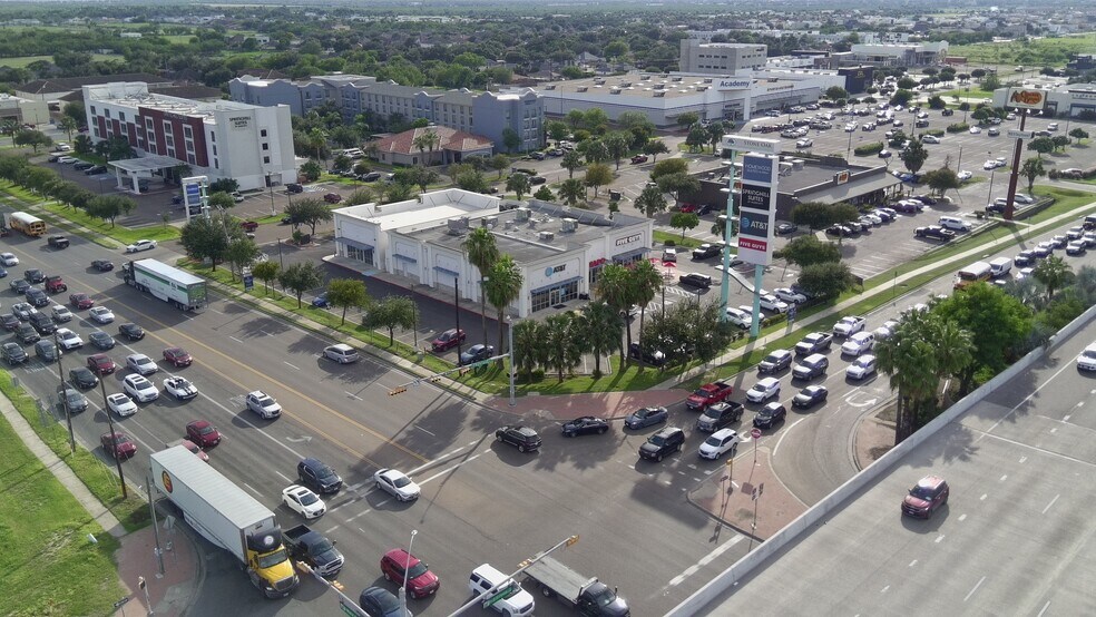 3701 W Expressway 83, McAllen, TX à louer - Photo du bâtiment - Image 1 de 7