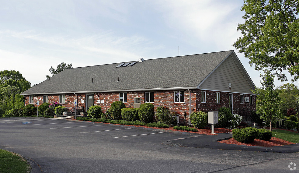 Bureau dans Tewksbury, MA à vendre - Photo principale - Image 1 de 1