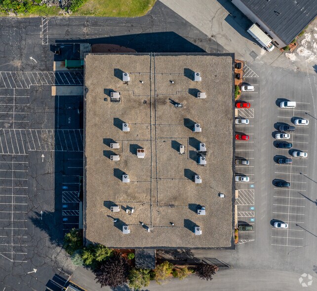 317 New Boston St, Woburn, MA à louer - Photo du bâtiment - Image 3 de 9