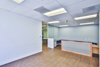 26610 Agoura Rd, Calabasas, CA à louer Photo intérieure- Image 2 de 10