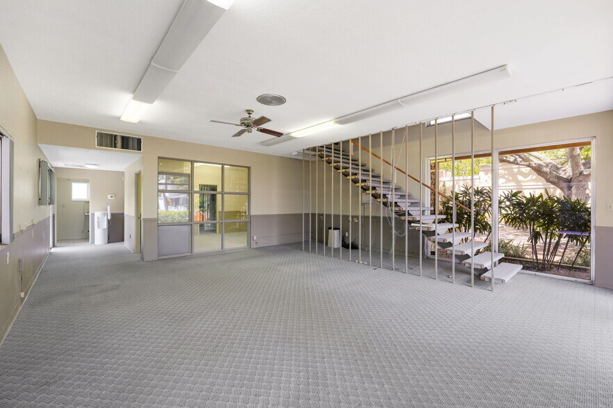 1510 Dr. Martin Luther King Jr St N, Saint Petersburg, FL à vendre - Photo du bâtiment - Image 2 de 26