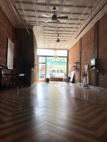 1398 Queen St W, Toronto, ON à vendre Autre- Image 1 de 1