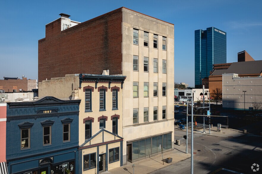 405 N Huron St, Toledo, OH à louer - Photo du bâtiment - Image 2 de 5