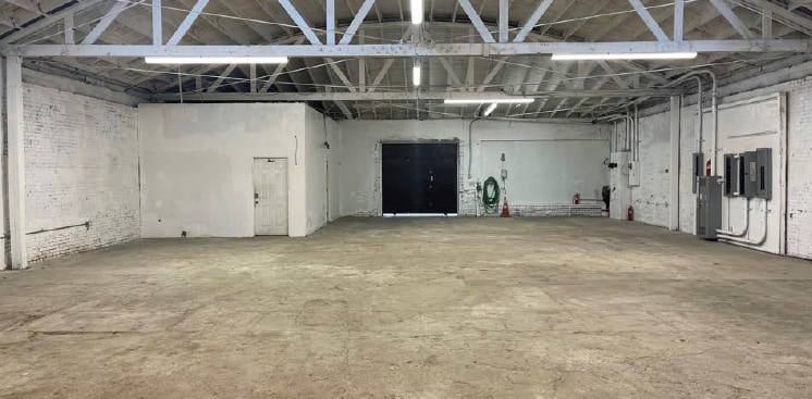 3805 Avalon Blvd, Los Angeles, CA for lease - Interior Photo - Image 3 of 5