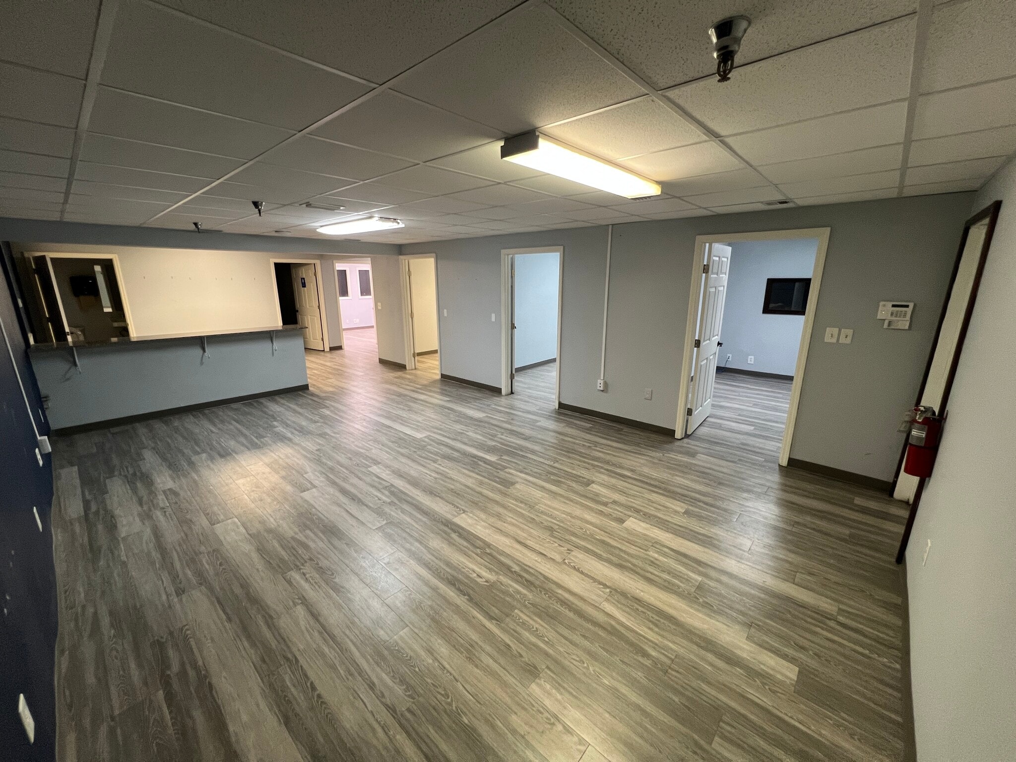 6704-6712 N 54th St, Tampa, FL à louer Photo intérieure- Image 1 de 1